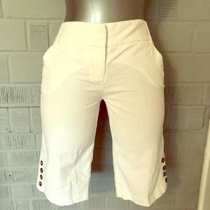 Cute long white shorts by IZbyer size 3